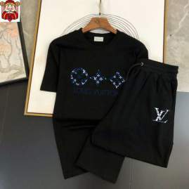 Picture of LV Shirt Pant Suits _SKULVM-5XLkdtr19823688